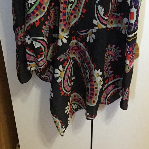 Flowing blouse/cami 4 items for $20❤️ - Picture 3 of 3